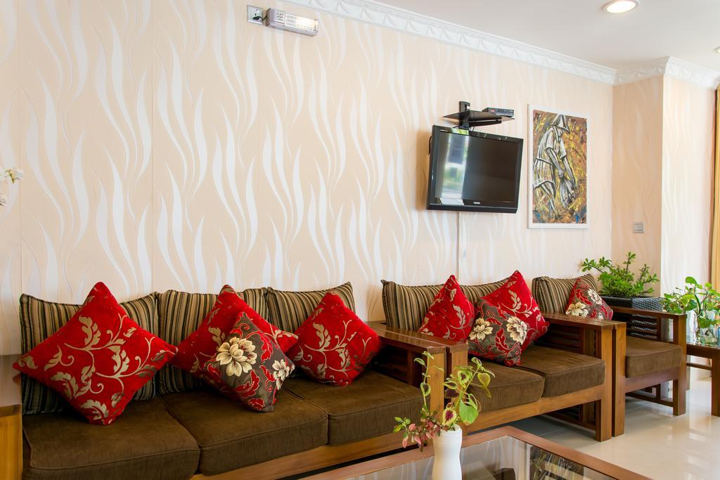 Beach Palace Hulhumale Exterior photo