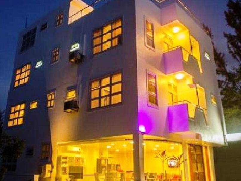 Beach Palace Hulhumale Exterior photo