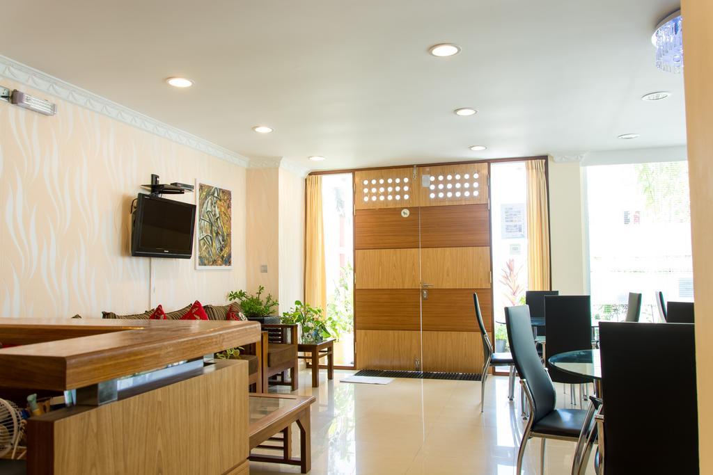 Beach Palace Hulhumale Exterior photo