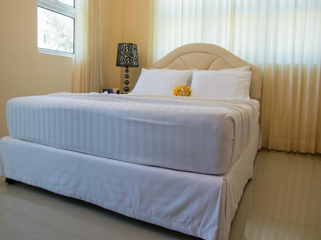 Beach Palace Hulhumale Exterior photo