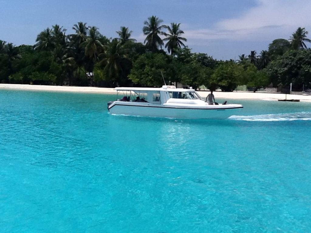 Beach Palace Hulhumale Exterior photo